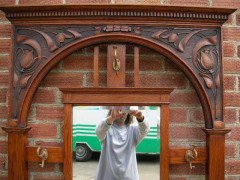 Harris Lebus. An Arts & Crafts Oak hallstand - Thumbnail 3