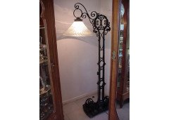 Edgar Brandt, Style of. A French hand wrought iron standard lamp - Thumbnail 1