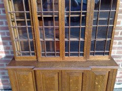 Howard and Sons. exquisite and fine quality (1/4 sawn) Oak breakfront bookcase - Thumbnail 9