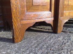 Howard and Sons. exquisite and fine quality (1/4 sawn) Oak breakfront bookcase - Thumbnail 16
