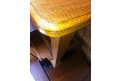 A Well-Crafted twelve seater Arts & Crafts extending Oak dining table with two extra leaves. - Thumbnail 7
