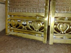 A Good Quality Arts and Crafts Brass Folding Firescreen - Thumbnail 4