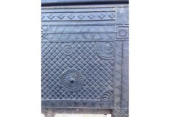 Thomas Jeckyll for Barnard Bishop and Barnard. Rare complete cast iron fire insert with original blue floral tiles - Thumbnail 8