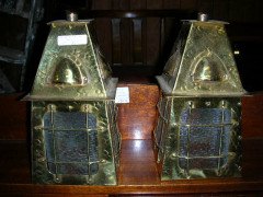 A pair and one other Arts & Crafts brass lantern - Thumbnail 1