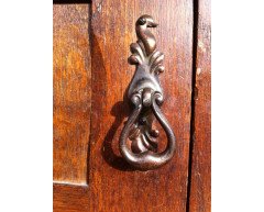 An Arts & Crafts Oak Bedside Cabinet in the Glasgow-Style - Thumbnail 4