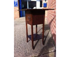 An Arts and Crafts Oak Bedside Cabinet in the Glasgow-Style - Thumbnail 7