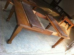 A good Arts & Crafts 1/4 sawn Oak extending dining table - Thumbnail 4