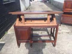 Rare well designed very Well-Crafted Arts Crafts metamorphic knee hole quarter sawn Oak architects or artist desk - Thumbnail 10