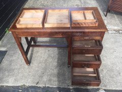 A rare well designed very Well-Crafted Arts Crafts metamorphic knee hole quarter sawn Oak architects or artist desk - Thumbnail 17