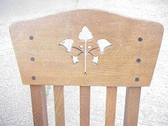 A French Arts & Crafts Oak extending dining table - Thumbnail 3