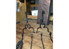 A good set of four Arts & Crafts hand made fire utensils with dogs heads - Thumbnail 12