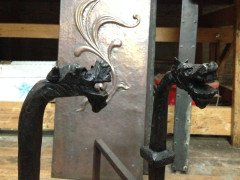 A good set of four Arts and Crafts hand made fire utensils with dogs heads - Thumbnail 16