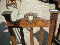 Shapland & Petter. An unusual pair of side chairs with original rush seats and Heart shaped carvings to the tops - Thumbnail 5