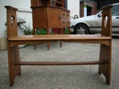 An Arts & Crafts hall seat - Thumbnail 2