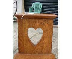 An Arts & Crafts hall seat - Thumbnail 4