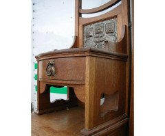 Shapland & Petter. Oak bedroom pair with matching double bed - Thumbnail 15
