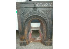 A very interesting late Victorian or early Edwardian fireplace with stylised dragons - Thumbnail 1