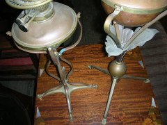W. A. S. Benson. Two Arts & Crafts oil lamps - Thumbnail 5