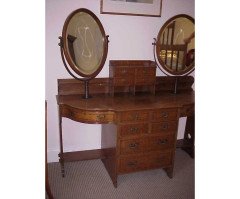 Arthur Simpson. unusual Arts & Crafts Oak dressing tables - Thumbnail 2