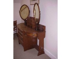 Arthur Simpson. unusual Arts & Crafts Oak dressing tables - Thumbnail 5