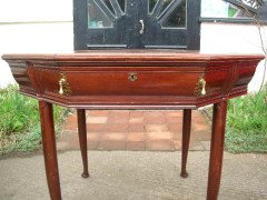 Henry Vandevelde, Style of. A well designed octagonal continental Library table - Thumbnail 2