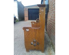 Leonard Wyburd for Liberty & Co. A rare Liberty & Co. Arts & Crafts Oak settle - Thumbnail 3