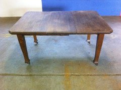 An Arts & Crafts 1/4 Sawn Oak Six Seater Extending Dining Table - Thumbnail 1
