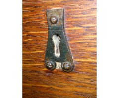 Lamb of Manchester. A compactum style wardrobe with castellated cornice - Thumbnail 12