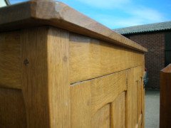 A wonderful quality Oak wardrobe with Adze detailing throughou - Thumbnail 4
