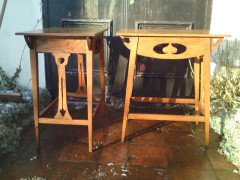 Liberty & Co. A pair of Arts & Crafts Oak sidetable - Thumbnail 3