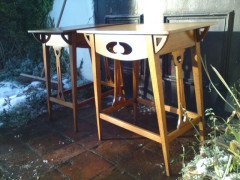 Liberty & Co. A pair of Arts & Crafts Oak sidetable - Thumbnail 9