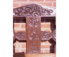 A Celtic Arts & Crafts carved Oak settle with carved dragons to the tops - Thumbnail 8
