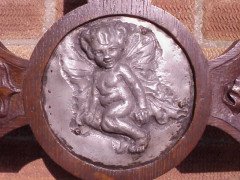 A Celtic Arts & Crafts carved Oak settle with carved dragons to the tops - Thumbnail 14
