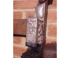 A Celtic Arts & Crafts carved Oak settle with carved dragons to the tops - Thumbnail 18