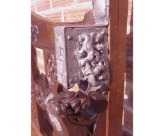 A Celtic Arts & Crafts carved Oak settle with carved dragons to the tops - Thumbnail 19