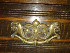 Shapland & Petter. A single draw below with a superb quality stylised floral brass handle - Thumbnail 8
