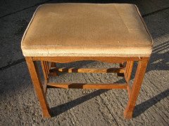 Walter Cave for Bechstein. extremely rare Arts & Crafts Oak piano stool matching the piano - Thumbnail 3