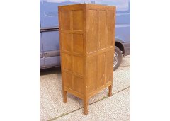 Martin Lizardman Dutton. A Martin 'Lizardman' Dutton Oak display cabinet. - Thumbnail 8