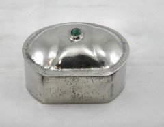 Liberty & Co. A Tudric Arts & Crafts pewter box - Thumbnail 1