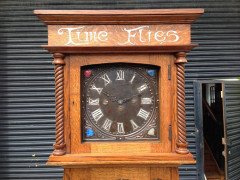 E. A. Taylor. A rare Arts & Crafts Glasgow school Oak grandfather clock with inlaid pewter motto to the top 'TIME FLIES'. - Thumbnail 4