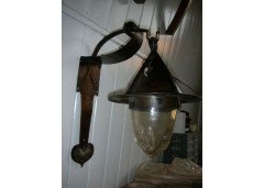Birmingham Guild of Handicraft. A set of four Arts & Crafts copper wall lights - Thumbnail 3