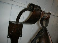 Birmingham Guild of Handicraft. A set of four Arts & Crafts copper wall lights - Thumbnail 6