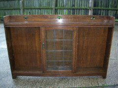 Liberty & Co. A quality Arts & Crafts Oak bookcase - Thumbnail 1