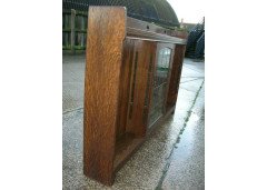 Liberty & Co. A quality Arts & Crafts Oak bookcase - Thumbnail 4