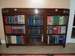 Liberty & Co. A quality Arts & Crafts Oak bookcase - Thumbnail 9