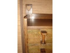 Liberty & Co. An Atheleston (1/4 sawn) Oak chest of drawers - Thumbnail 2
