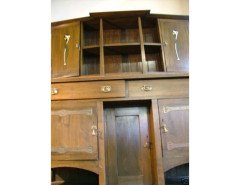 M. H. Baillie Scott Attributed, Arts & Crafts sideboard with his famous Daffodil design hand painted - Thumbnail 3