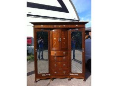 Shapland & Petter. A good Arts & Crafts Oak bedroom pair with abalone - Thumbnail 1