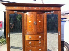 Shapland & Petter. A good Arts & Crafts Oak bedroom pair with abalone - Thumbnail 2