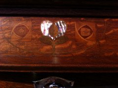 Shapland & Petter. A good Arts & Crafts Oak bedroom pair with abalone - Thumbnail 4